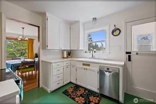 9726 F Street E, Tacoma, WA 98445 - Photo 19