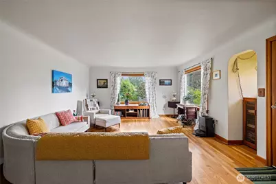 9726 F Street E, Tacoma, WA 98445 - Photo 15