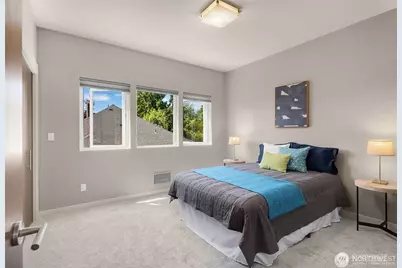 3635 Carr Place N, Seattle, WA 98103 - Photo 15