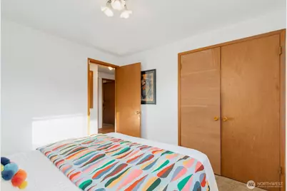 9912 51st Avenue S, Seattle, WA 98118 - Photo 15