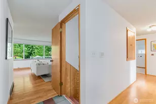 9912 51st Ave S, Seattle, WA 98118 - Photo 5