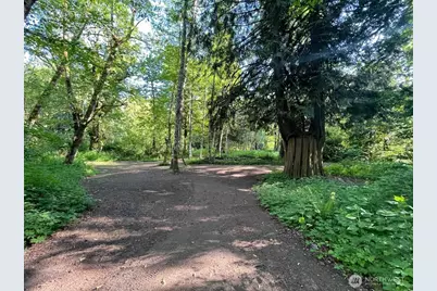15901 108th Street E, Puyallup, WA 98374 - Photo 33