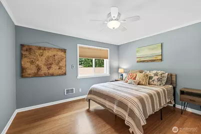 12933 127th Drive NE #F205, Kirkland, WA 98034 - Photo 17