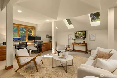 13223 NE Cambridge Crest Way, Bainbridge Island, WA 98110 - Photo 25