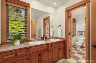 13223 NE Cambridge Crest Way, Bainbridge Island, WA 98110 - Photo 23