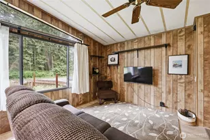 71 E Moore St, Port Hadlock-Irondale, WA 98339 - Photo 15