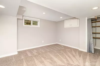 724 16th Avenue W, Kirkland, WA 98033 - Photo 15