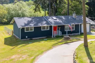 1986 Peacock Ln, Oak Harbor, WA 98277 - Photo 1