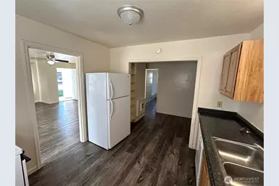 2914 Washington Way, Longview, WA 98632 - Photo 5