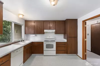 21627 9th Place W, Bothell, WA 98021 - Photo 11