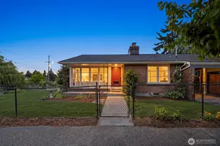 7904 39th Ave SW, Seattle, WA 98136 - Photo 1