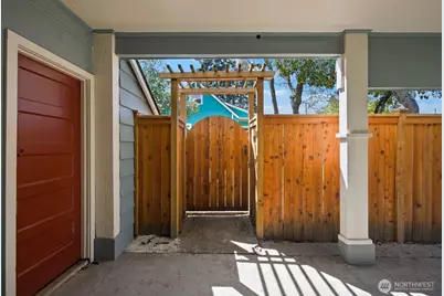 7904 39th Avenue SW, Seattle, WA 98136 - Photo 19