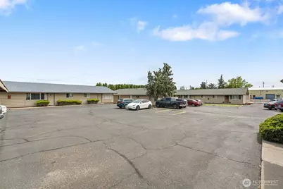 1011 1013, 1015 S 48th Avenue, Yakima, WA 98908 - Photo 1