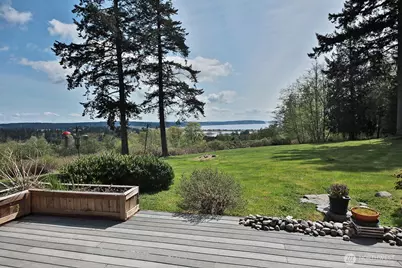 1864 Scenic Avenue, Freeland, WA 98249 - Photo 13