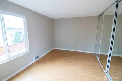 8800 20th Avenue NE #B108, Seattle, WA 98115 - Photo 9