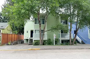 8800 20th Ave NE, Seattle, WA 98115 - Photo 15