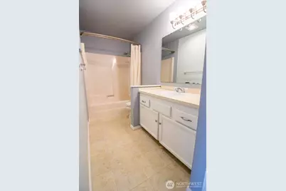 8800 20th Avenue NE #B108, Seattle, WA 98115 - Photo 11