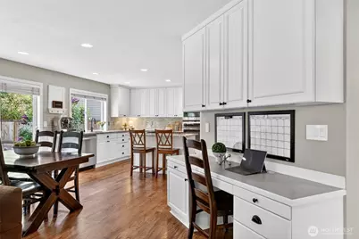 24861 NE 1st Place, Sammamish, WA 98074 - Photo 13