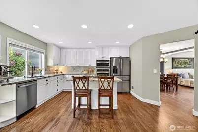 24861 NE 1st Place, Sammamish, WA 98074 - Photo 9