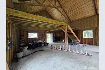 1747 Winlock Vader Road, Winlock, WA 98596 - Photo 3