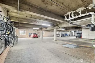 519 W Roy St, Seattle, WA 98119 - Photo 19