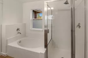 7601 39th Ave S, Seattle, WA 98118 - Photo 23