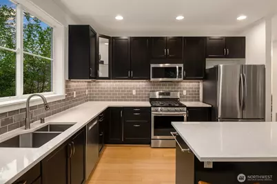 7601 39th Avenue S, Seattle, WA 98118 - Photo 13