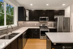 7601 39th Ave S, Seattle, WA 98118 - Photo 13