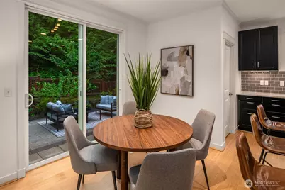 7601 39th Avenue S, Seattle, WA 98118 - Photo 9