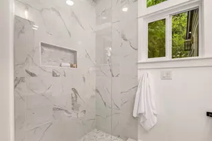 1014 4th Ave N, Seattle, WA 98109 - Photo 21