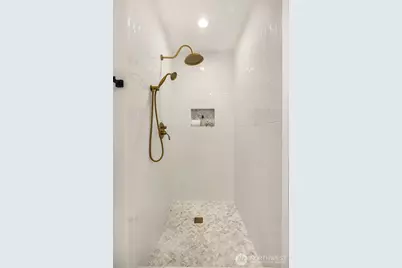 1014 4th Avenue N, Seattle, WA 98109 - Photo 17