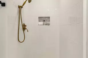 1014 4th Ave N, Seattle, WA 98109 - Photo 17