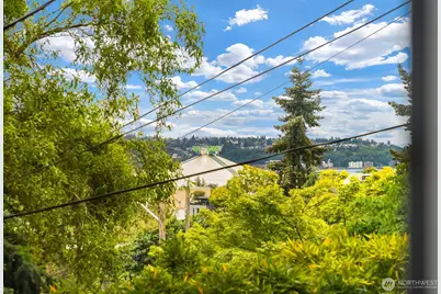 1014 4th Avenue N, Seattle, WA 98109 - Photo 29