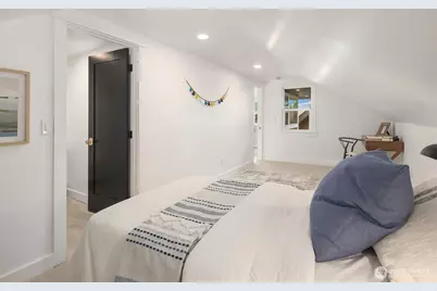 1014 4th Avenue N, Seattle, WA 98109 - Photo 31