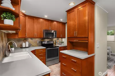 4139 178th Lane SE #1, Bellevue, WA 98008 - Photo 9