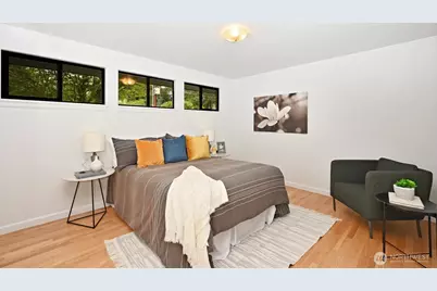 1529 NE 107th Street, Seattle, WA 98125 - Photo 11