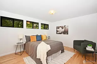 1529 NE 107th St, Seattle, WA 98125 - Photo 11