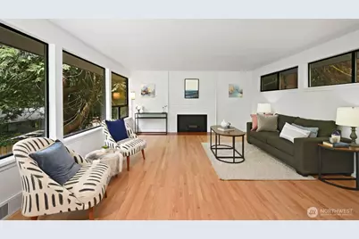 1529 NE 107th Street, Seattle, WA 98125 - Photo 7