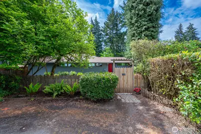 1529 NE 107th Street, Seattle, WA 98125 - Photo 3