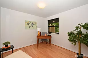 1529 NE 107th St, Seattle, WA 98125 - Photo 13