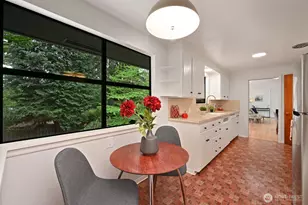 1529 NE 107th St, Seattle, WA 98125 - Photo 17