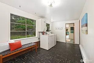 1529 NE 107th St, Seattle, WA 98125 - Photo 25