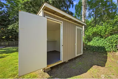 2327 NE 86th Street, Seattle, WA 98115 - Photo 27