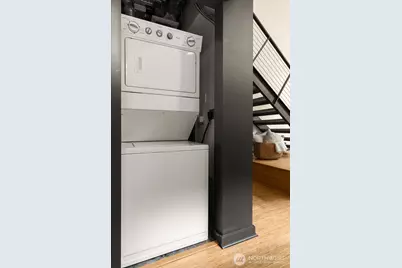 401 9th Avenue N #112, Seattle, WA 98109 - Photo 15