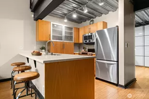 401 9th Ave N, Seattle, WA 98109 - Photo 13