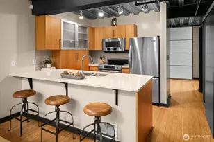 401 9th Ave N, Seattle, WA 98109 - Photo 11