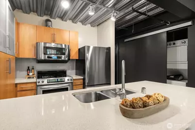 401 9th Avenue N #112, Seattle, WA 98109 - Photo 11