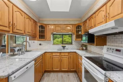 518 N 175th Street, Shoreline, WA 98133 - Photo 31