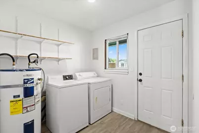2215 Jackson Avenue, Everett, WA 98203 - Photo 11