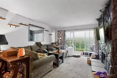 4813 180th Street SW #C108, Lynnwood, WA 98037 - Photo 3